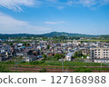 A residential area with a clear blue sky (Kawaguchi, Nagaoka City, Niigata Prefecture) 127168988