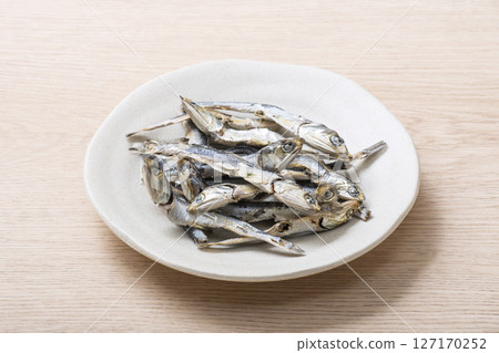 Dried sardines, ingredients for making soup stock, processed seafood products, ingredients for making soup stock, health foods, ingredients for making soup stock 127170252