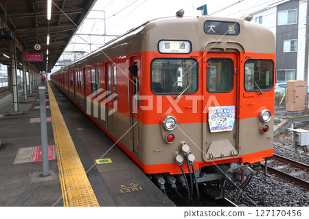 [TD] Tobu Noda Line 8000 Series Train (Memorial Train) 127170456
