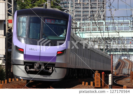 [Z] Tokyo Metro Hanzomon Line 18000 Series Train (Tobu Isesaki Line Direct) 127170564