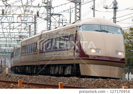 東武特快Spacia（豪華浪漫汽車塗色車） 127170958