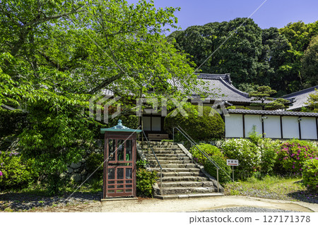 愛媛郡松山市經堂花田寺，四國88所第50座寺廟之一 127171378
