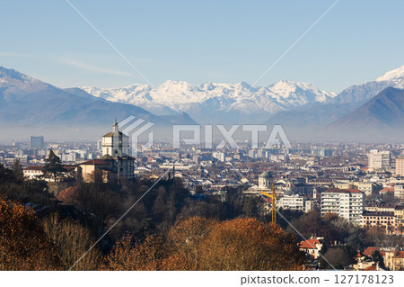 Cityscape of Turin with snowy Alps mountains on background 127178123