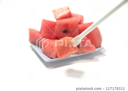 Cut watermelon on a plate 127178312