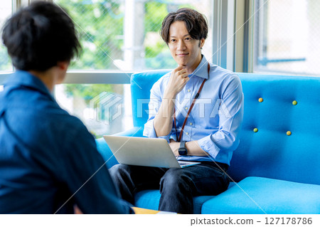 中間的商人 127178786