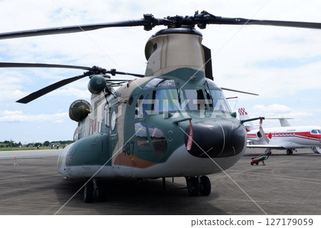 日本航空自衛隊CH47奇努克運輸直升機 127179059