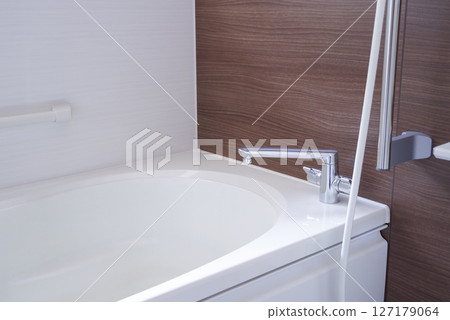 新住宅中時尚實用的浴室 127179064