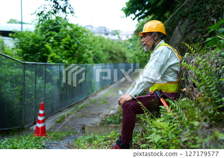 Traffic control, guidance, security guard, guard, under construction, guidance, senior Traffic control, guidance, security guard, guard, under construction, guidance, senior 127179577