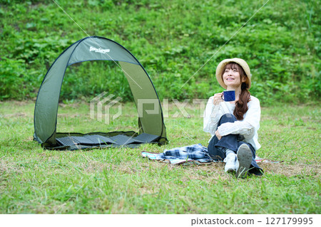 Hiking, camping, leisure, middle-aged, senior 127179995