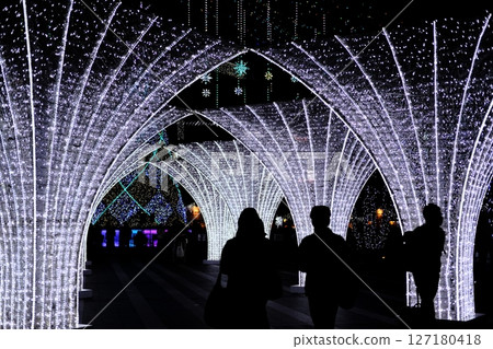 博多站的照明 博多站的照明 127180418