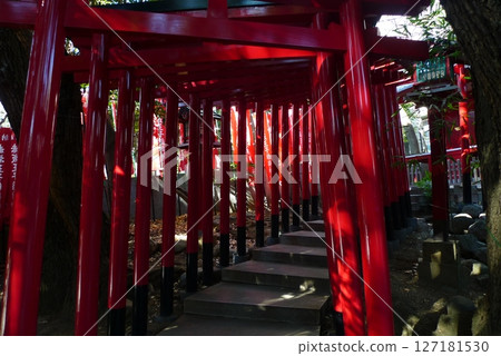 Akasaka Oji Inari Shrine, a small shrine located within the grounds of Nogi Shrine 127181530