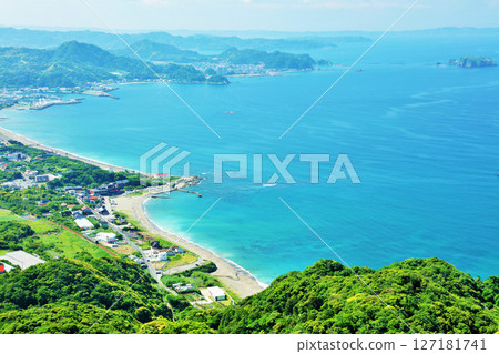 Chiba Prefecture Blue Sky and Blue Sea Boso Peninsula (View from Mt. Nokogiri) 127181741