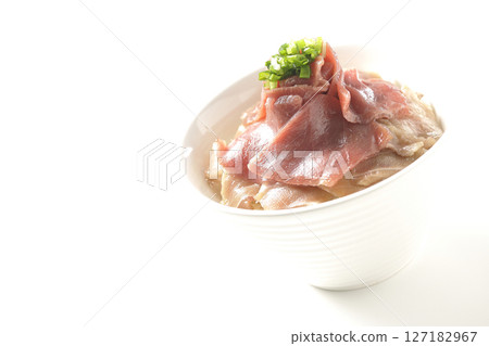 Two-tone bowl of red tuna and medium fatty tuna photographed on a white background Two-tone bowl of red tuna and medium fatty tuna photographed on a white background 127182967