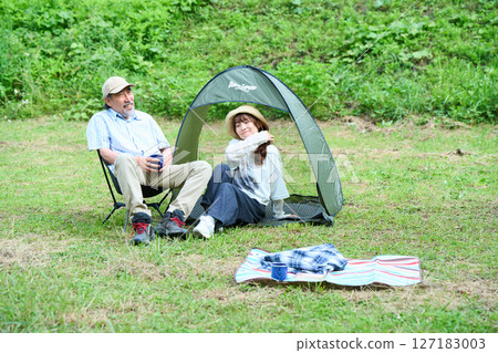 Hiking, camping, leisure, middle-aged, senior Hiking, camping, leisure, middle-aged, senior 127183003