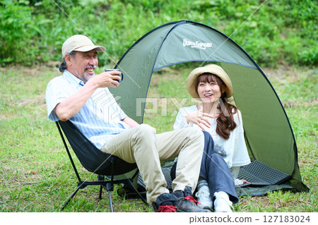 Hiking, camping, leisure, middle-aged, senior 127183024