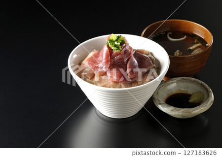 A set of red tuna and medium fatty tuna rice bowl and clear soup A set of red tuna and medium fatty tuna rice bowl and clear soup 127183626