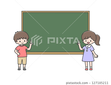 男孩和女孩指著黑板 127185211