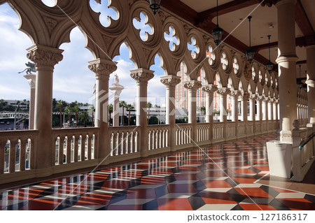 拉斯維加斯威尼斯人酒店的優雅走廊：充滿義大利建築美感的飯店 127186317