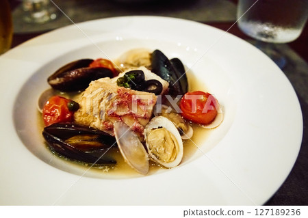 義大利餐廳裡的 Acquapazza，特寫 127189236