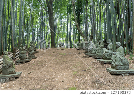 Oyamada Castle: Ninomaru ruins and arhat statue 127190373