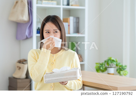 花粉症的少婦 花粉症的少婦 127190792