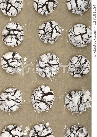 Chocolate crinkle cookies Chocolate crinkle cookies 127191154