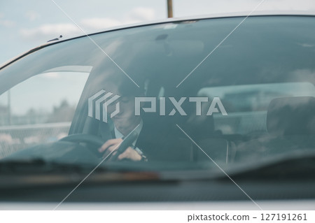 公司車輛外出銷售 127191261