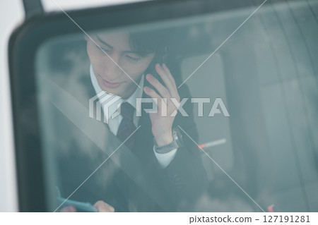 公司車輛外出銷售 127191281