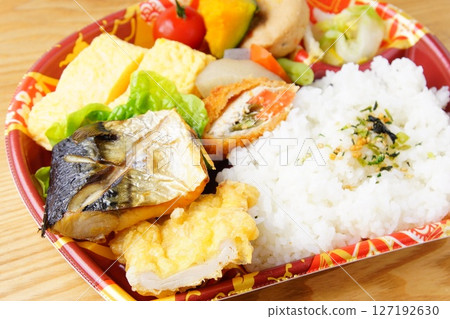 Makunouchi午餐盒 Makunouchi午餐盒 127192630