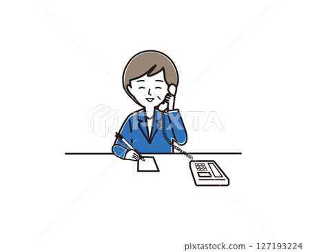 一位中年婦女接電話時微笑著做筆記 127193224