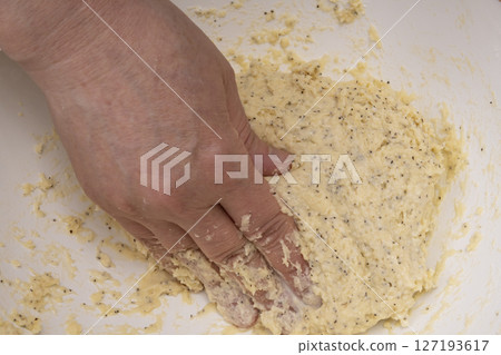 烤司康餅的製作過程 127193617