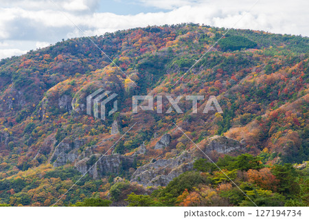 Autumn in Shodoshima - Autumn leaves in Kankakei Gorge - View from the summit of Mt. Mikasa 127194734