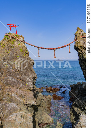 （長崎縣）從夫婦岩望去的軍艦島（端島，工業革命遺產） 127196368