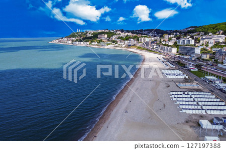 Sunny day in Le Havre - Plage (beach) in May Sunny day in Le Havre - Plage (beach) in May 127197388