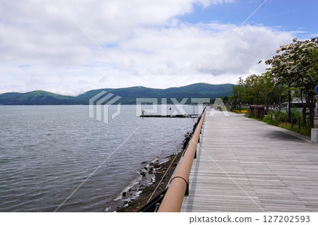 Lake Yamanaka Boardwalk Lake Yamanaka Boardwalk 127202593