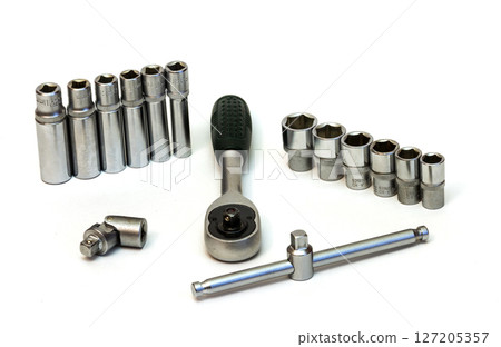 Key rattle with a ratchet and a set of short and long flare heads Key rattle with a ratchet and a set of short and long flare heads 127205357