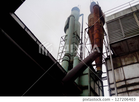 Decommissioned wood ply manufacturing plant, Industrial machineries and tools of Old Factory Facility, Rusty large industrial facilities 127206403