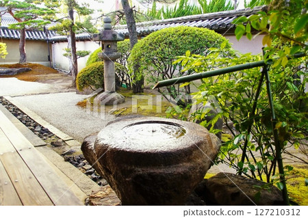 京都府，東寺，關智院，京都市南區九條町長足缽，2022 年 2 月 127210312