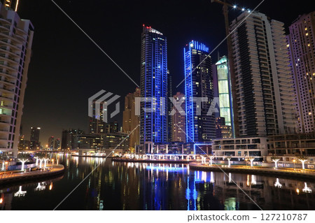 Dubai Marina, United Arab Emirates 127210787