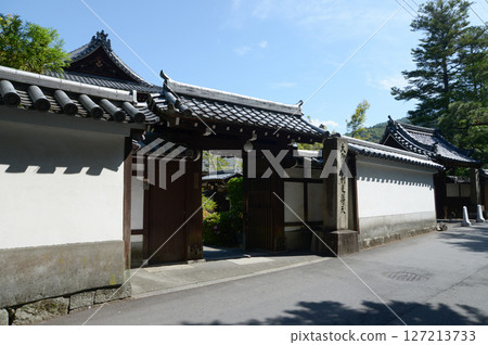 京都市左京區福地町南禪寺長松院三門 京都市左京區福地町南禪寺長松院三門 127213733