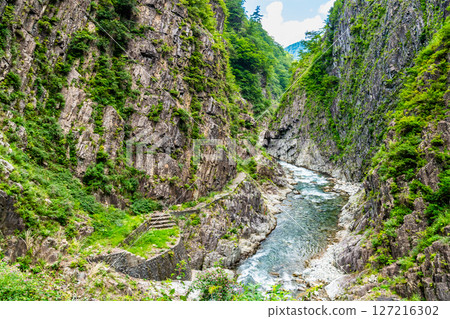 新潟縣清津峽:V字形柱狀節理溪谷 新潟縣清津峽:V字形柱狀節理溪谷 127216302