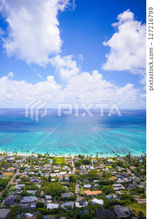 Beautiful ocean of Lanikai Beach seen from the pillbox in Hawaii 127216799