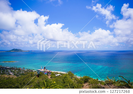 Beautiful ocean of Lanikai Beach seen from the pillbox in Hawaii Beautiful ocean of Lanikai Beach seen from the pillbox in Hawaii 127217268