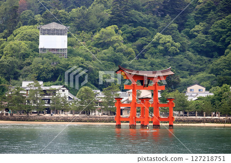 嚴島神社的大鳥居（廣島縣二十日市市） 127218751