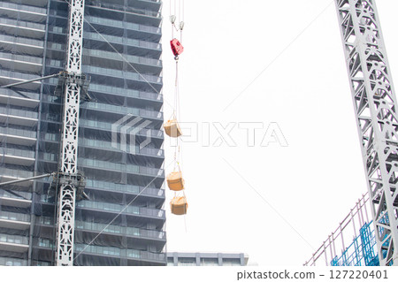 Construction site of high-rise apartment 127220401