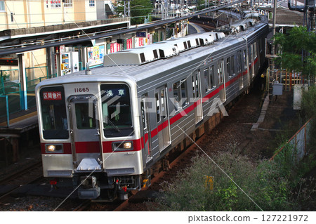 [TS] 東武晴空塔線 10050 系列列車（特快：開往淺草） 127221972