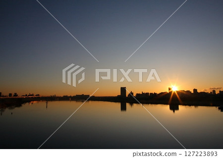 新年日出，荒川黎明，千住新橋[東京都足立區] 127223893