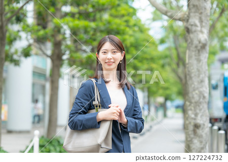 女性生意 127224732