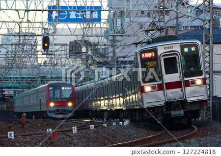 [TI] Tobu Isesaki Line 10050 Series Train (Limited Express: Asakusa⇔Tatebayashi) 127224818
