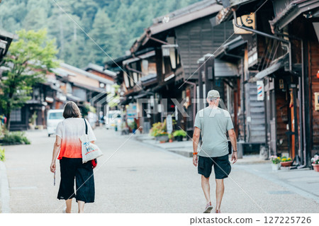 <長野縣>奈良井宿觀光的情侶 127225726